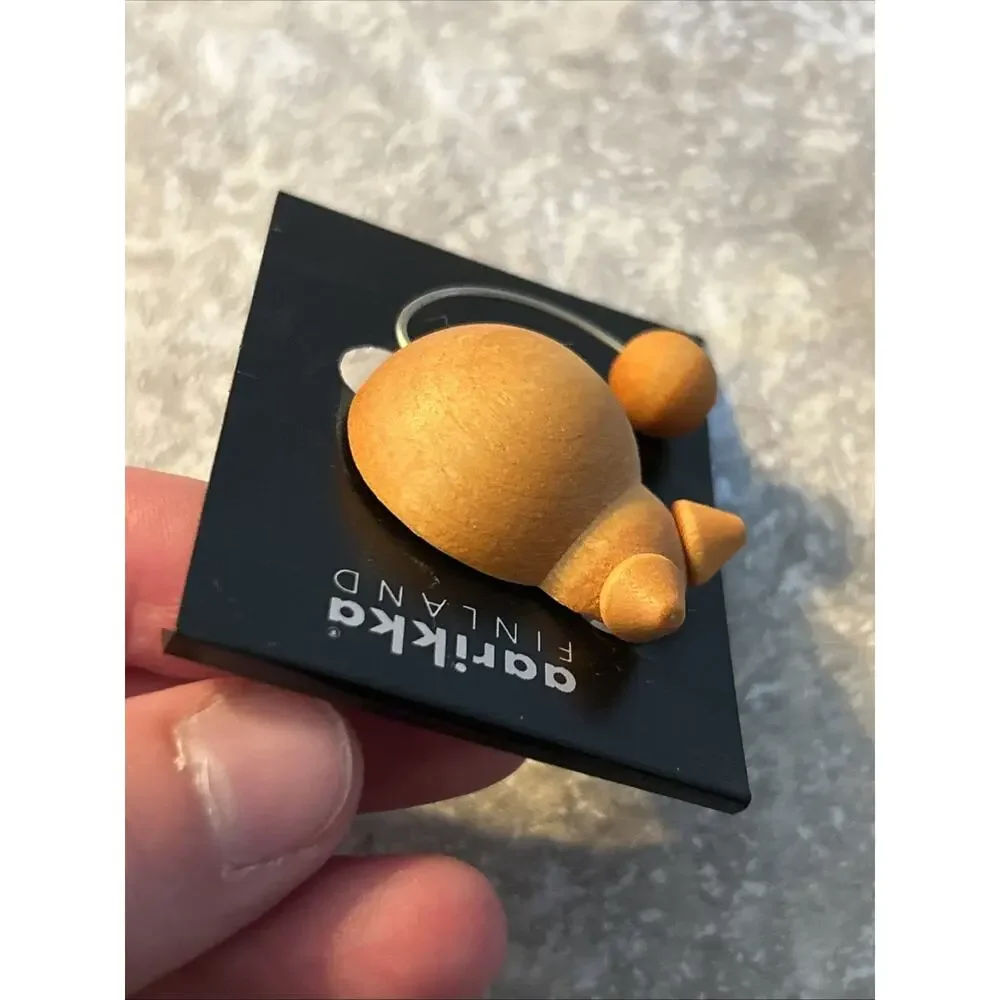 Vtg AARIKKA Finland Orange Tan Wooden Cat Kitten Pin Brooch Minimalist